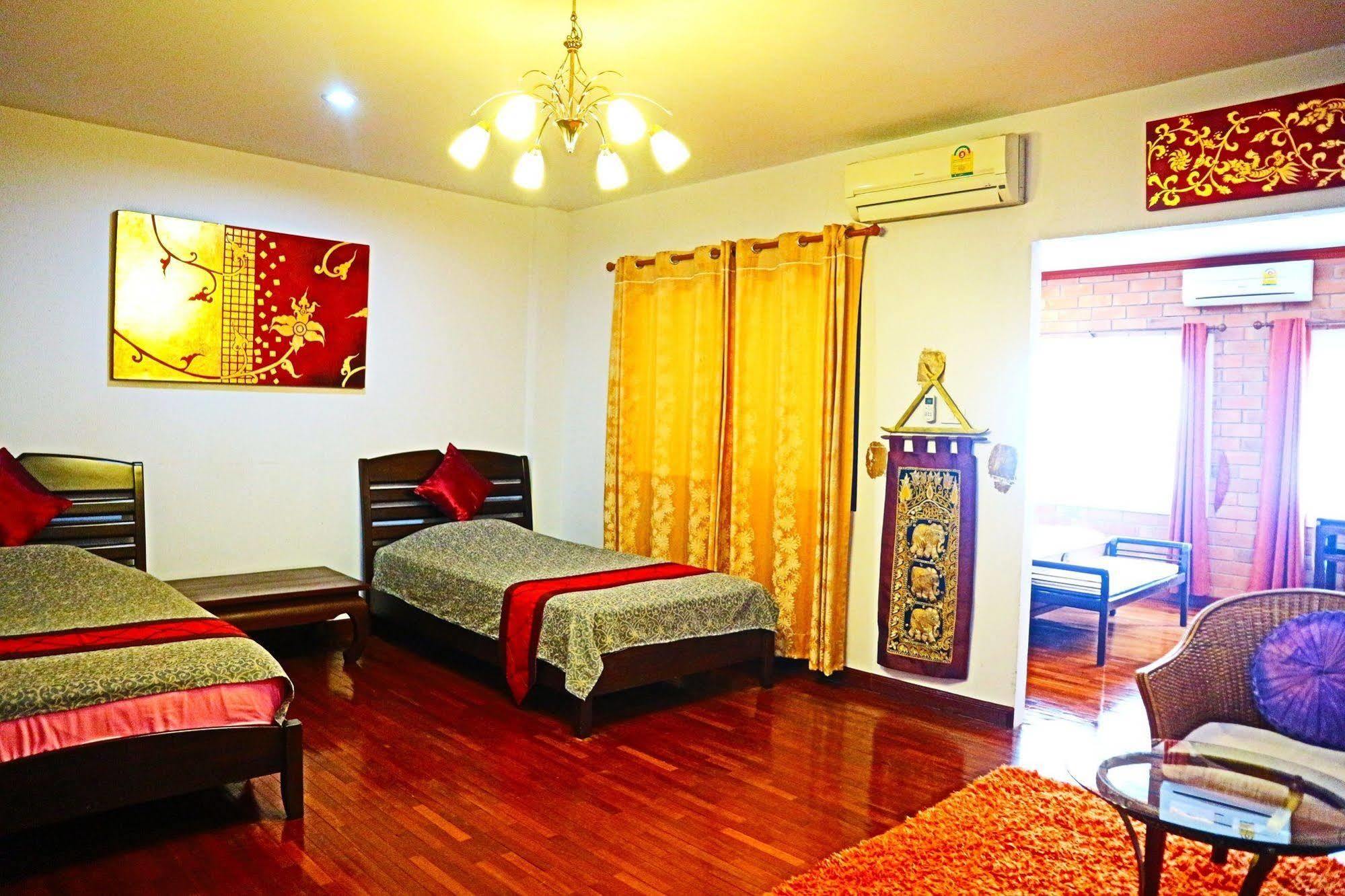 Mirrisa Nimman Hotel Чиангмай Экстерьер фото
