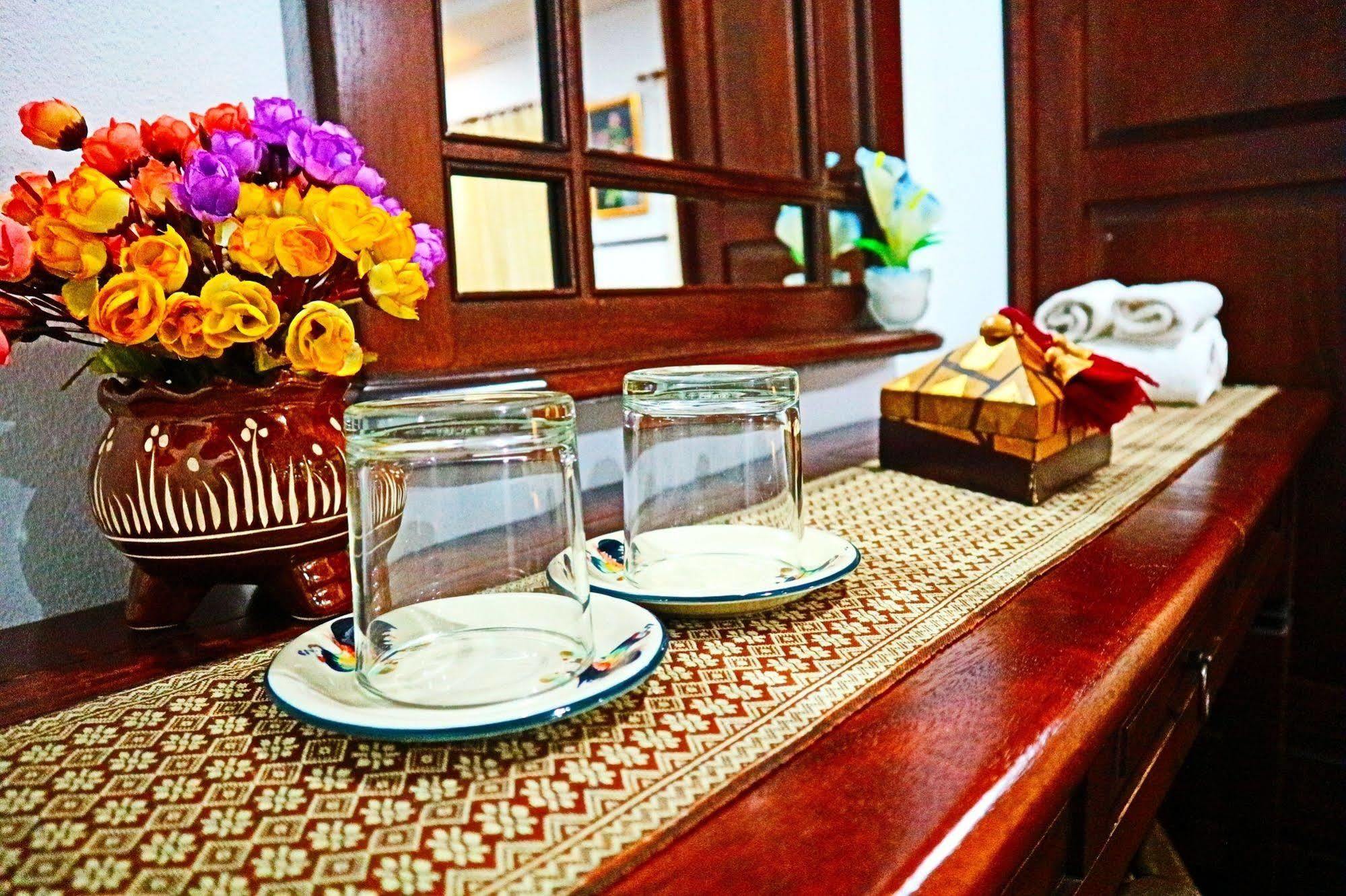 Mirrisa Nimman Hotel Чиангмай Экстерьер фото