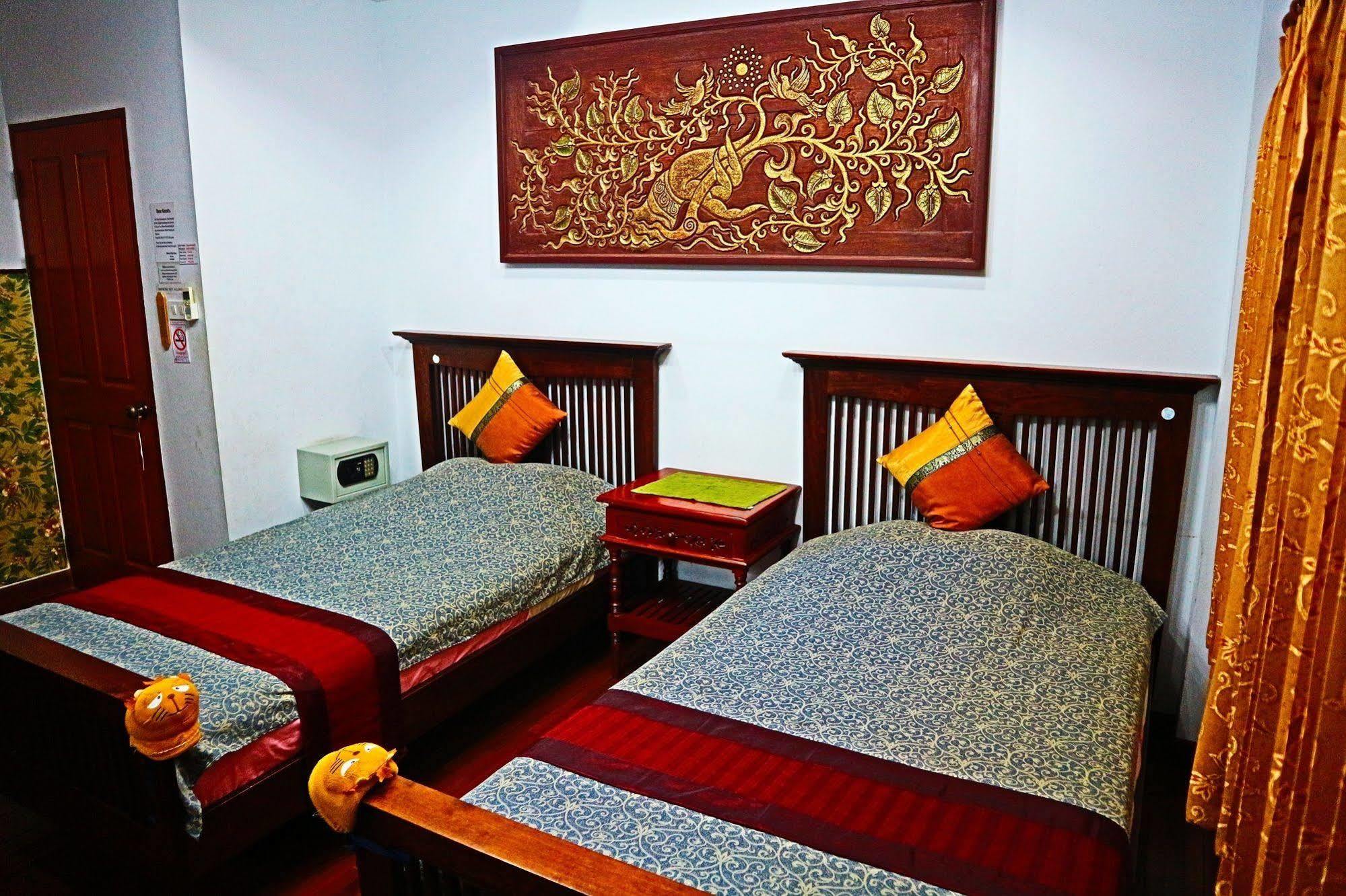 Mirrisa Nimman Hotel Чиангмай Экстерьер фото
